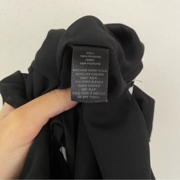 White House Black Market Ruffled Skirt - Picture 4 of 4